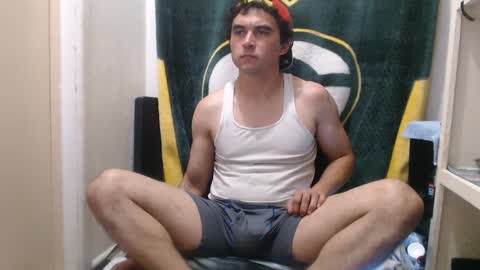 Snapshot of small_wood21 chatting on 12-14-24, 08:34 small wood21 online show from 12-14-24, 08:34