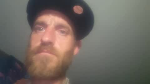 smallpackage1983 online show from 11-17-25, 07:47