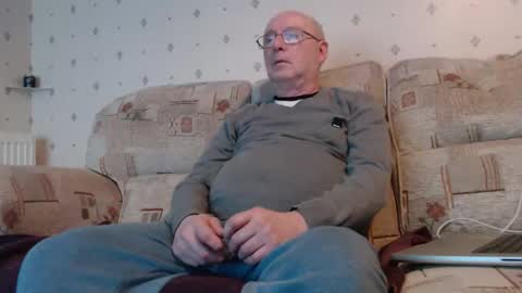 Steve online show from 12-21-25, 07:43