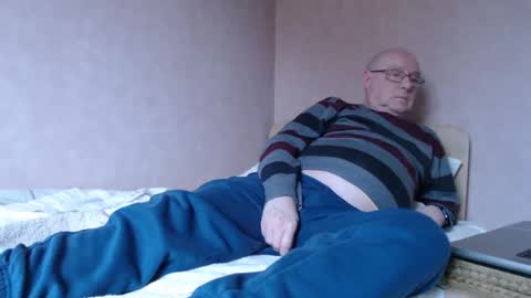 Steve online show from 02-12-26, 12:44