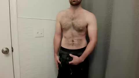 Snapshot of smallthrob chatting on 06-05-26, 06:46 smallthrob online show from 06-05-26, 06:46