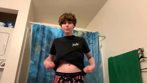 Snapshot of smalltshbigtits chatting on 11-19-25, 09:53 smalltshbigtits online show from 11-19-25, 09:53