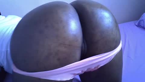 smart_lilly online show from 07-23-26, 05:05