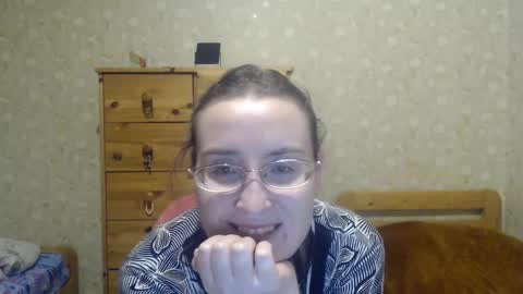 Snapshot of smart_rose chatting on 02-11-25, 10:18 smart_rose online show from 02-11-25, 10:18