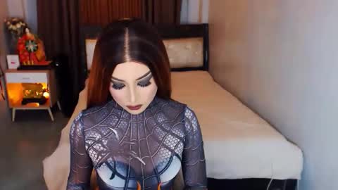 Snapshot of smasherqueen chatting on 10-30-25, 10:38 smasherqueen online show from 10-30-25, 10:38