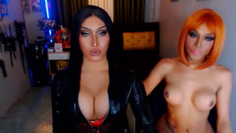 Snapshot of smasherqueen chatting on 11-29-25, 09:45 smasherqueen online show from 11-29-25, 09:45