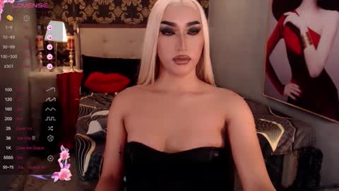 Snapshot of smasherqueen chatting on 02-23-26, 12:13 smasherqueen online show from 02-23-26, 12:13