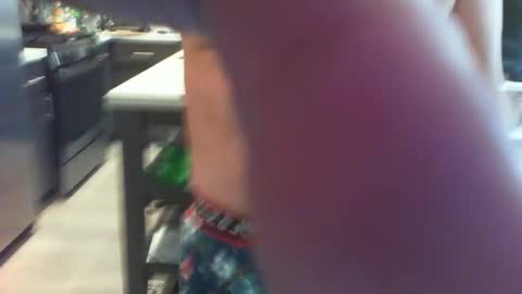 Snapshot of smashing_machine_412 chatting on 01-28-25, 12:05 smashing_machine_412 online show from 01-28-25, 12:05