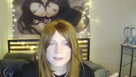 SmashingSamantha online show from 10-08-25, 03:15