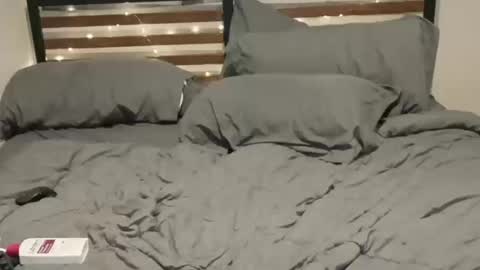 SmashingSamantha online show from 10-11-25, 04:05