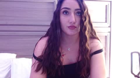 Snapshot of smexy_bun chatting on 01-12-25, 10:01 Smexy online show from 01-12-25, 10:01
