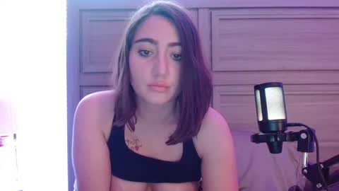 Snapshot of smexy_bun chatting on 09-09-25, 05:23 Smexy online show from 09-09-25, 05:23