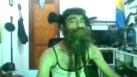 Snapshot of smile3555 chatting on 10-28-25, 04:16 willy online show from 10-28-25, 04:16