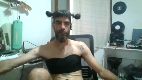 Snapshot of smile3555 chatting on 07-12-26, 05:53 willy online show from 07-12-26, 05:53
