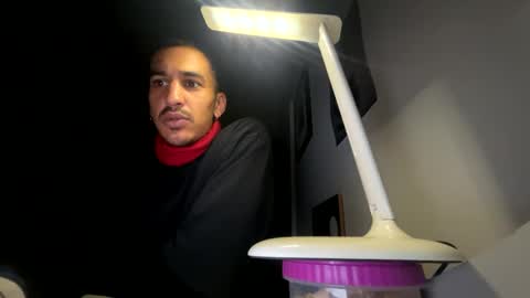 Snapshot of smilemorezzz chatting on 10-02-25, 12:28 smilemorezzz online show from 10-02-25, 12:28