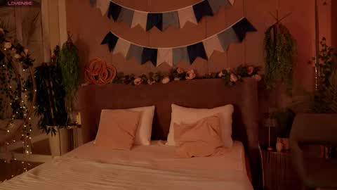 Snapshot of smiley_mia_ chatting on 10-05-25, 05:17 Mia online show from 10-05-25, 05:17