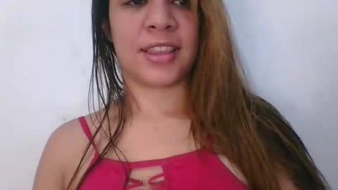 Snapshot of smileycherry chatting on 12-21-24, 05:03 smileycherry online show from 12-21-24, 05:03