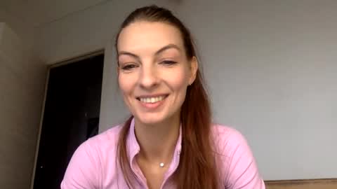 Snapshot of smiling_lexa chatting on 12-23-25, 07:50 smiling_lexa online show from 12-23-25, 07:50