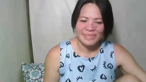 Snapshot of smilinglady27 chatting on 10-07-25, 07:38 smilinglady27 online show from 10-07-25, 07:38