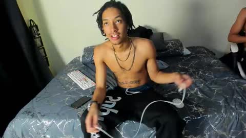 Snapshot of smith_66jr chatting on 02-06-26, 12:48 smitt jr online show from 02-06-26, 12:48