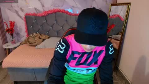 Snapshot of smith_grey chatting on 01-10-26, 06:31 smith grey online show from 01-10-26, 06:31