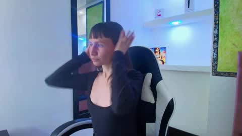 smith online show from 11-18-25, 03:45