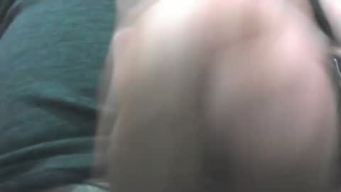 Snapshot of smithm5585 chatting on 05-05-26, 04:09 smithm5585 online show from 05-05-26, 04:09