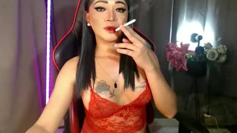 Snapshot of smokeprincess chatting on 03-04-26, 01:55 Amanda online show from 03-04-26, 01:55