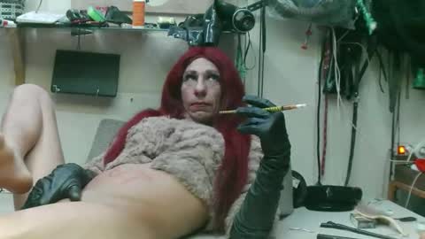 smokeslut365 online show from 05-20-26, 10:49