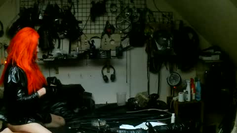 smokeslut365 online show from 06-16-26, 11:07