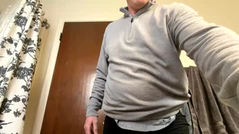 Snapshot of smooth810 chatting on 04-01-26, 09:23 smooth810 online show from 04-01-26, 09:23