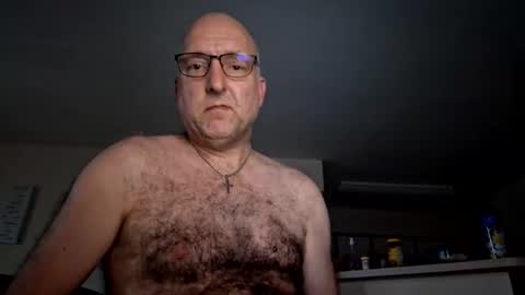 Snapshot of sms172 chatting on 02-06-25, 01:43 sms172 online show from 02-06-25, 01:43