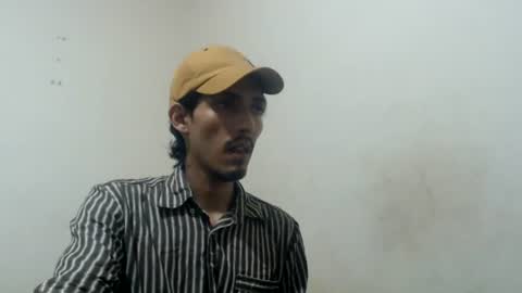 Snapshot of snackontime19 chatting on 06-19-26, 12:48 snackontime19 online show from 06-19-26, 12:48