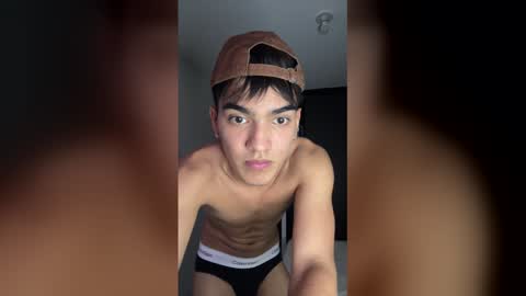 Snapshot of snakeeboy chatting on 03-10-26, 11:21 Ryan online show from 03-10-26, 11:21