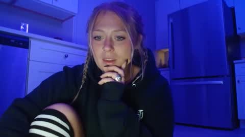 sneakyalicek online show from 10-01-25, 01:00