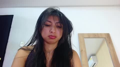 Snapshot of sneakyy_fantasy chatting on 12-13-24, 10:41 Hellen  online show from 12-13-24, 10:41