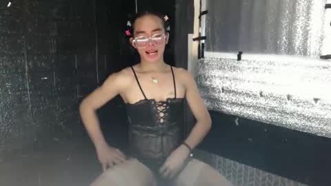 Snapshot of snoky_serna chatting on 05-18-26, 04:18 snoky_serna online show from 05-18-26, 04:18