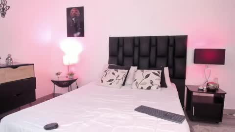 Snooky clintonn online show from 02-21-25, 08:18