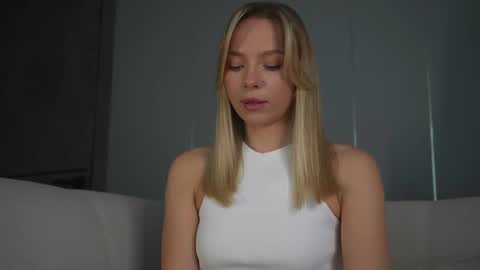 Candice Snow online show from 02-21-25, 12:17