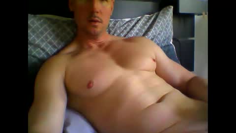snow_ride69 online show from 05-26-26, 03:41