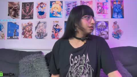 Snapshot of snowblack_ chatting on 07-26-26, 06:37 Snow and Bubble online show from 07-26-26, 06:37