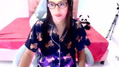 snowhot_69 online show from 07-26-26, 10:11