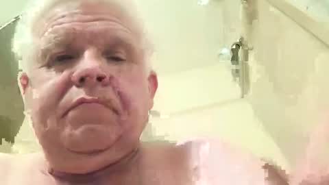 Snapshot of snowman9662 chatting on 11-04-25, 10:20 snowman9662 online show from 11-04-25, 10:20