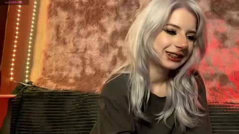 snowy_alice online show from 05-03-26, 05:52