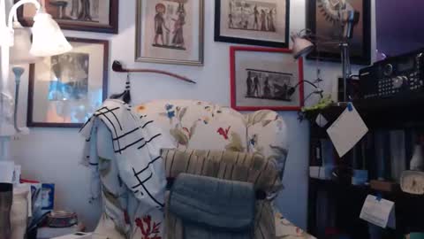 ImYourBitch online show from 10-25-25, 06:32