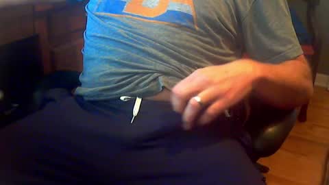 Snapshot of socksandasmile69 chatting on 10-16-25, 04:52 socksandasmile69 online show from 10-16-25, 04:52
