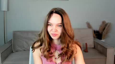 Sofa online show from 04-20-26, 01:08