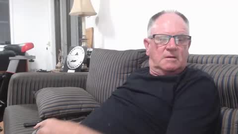 Snapshot of sofar06 chatting on 12-06-24, 11:33 sofar06 online show from 12-06-24, 11:33