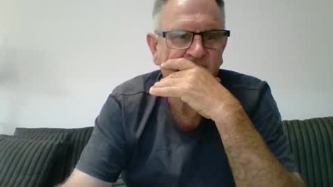 Snapshot of sofar06 chatting on 12-15-24, 05:02 sofar06 online show from 12-15-24, 05:02