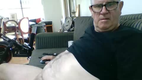 Snapshot of sofar06 chatting on 12-20-24, 07:33 sofar06 online show from 12-20-24, 07:33